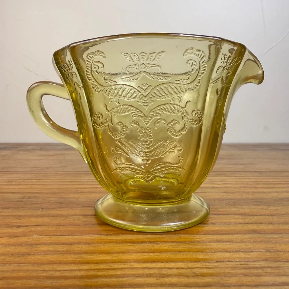 Vintage Federal Glass Patrician "Spoke" Creamer & Sugar Set |  Depression Glass - Picture 3 of 14